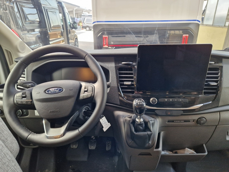 Jaunā Daļēji integrētais kemperis Chausson 640 First Line Ford: foto 6 Jaunā Daļēji integrētais kemperis Chausson 640 First Line Ford: foto 6