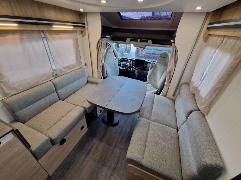 Jaunā Daļēji integrētais kemperis Chausson 640 First Line Ford: foto 10 Jaunā Daļēji integrētais kemperis Chausson 640 First Line Ford: foto 10