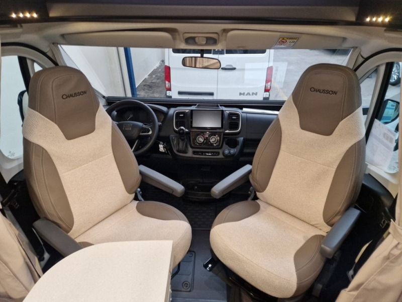 Chausson 798 Ultimate Line - Daļēji integrētais kemperis: foto 5 Chausson 798 Ultimate Line - Daļēji integrētais kemperis: foto 5