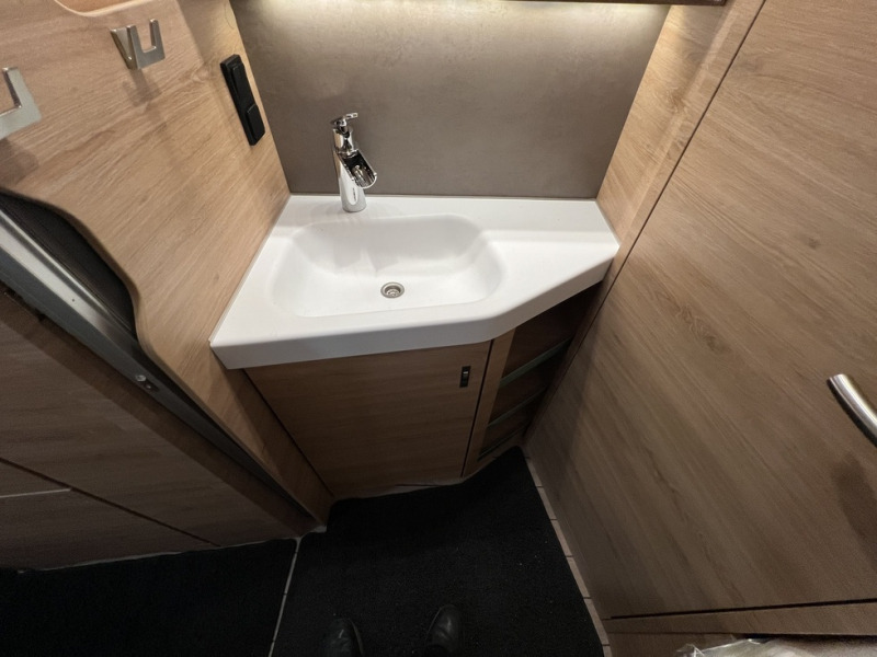 Jaunā Dzīvojamais treileris Knaus Sudwind 500 PF 60° Years: foto 9