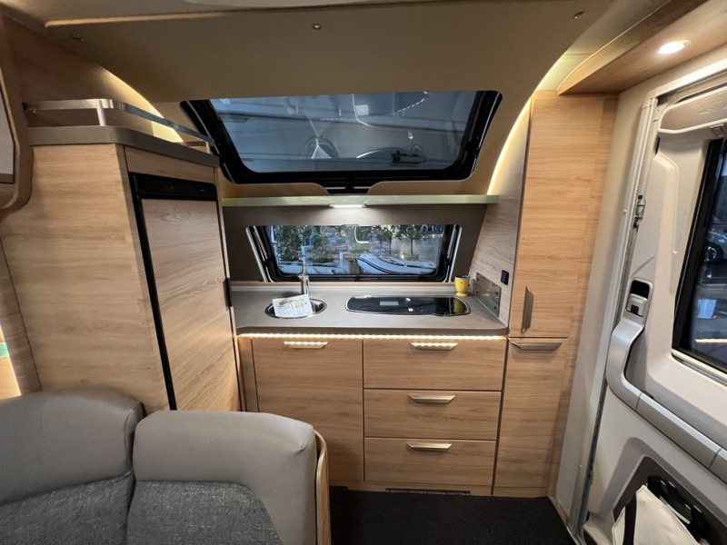 Knaus Sudwind 500 PF 60° Years - Dzīvojamais treileris: foto 5 Knaus Sudwind 500 PF 60° Years - Dzīvojamais treileris: foto 5