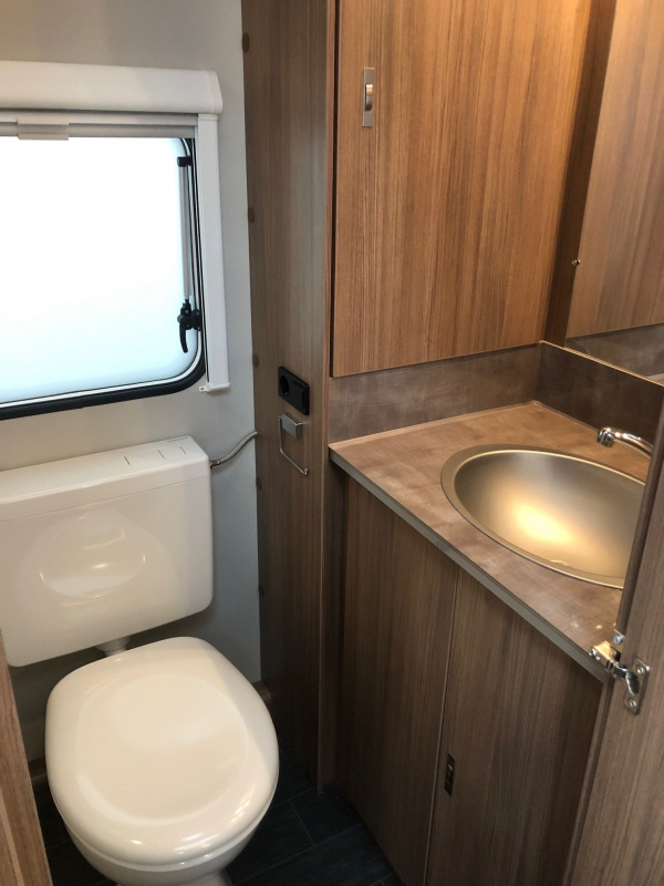 Rossini Camp - Dzīvojamais treileris: foto 5 Rossini Camp - Dzīvojamais treileris: foto 5