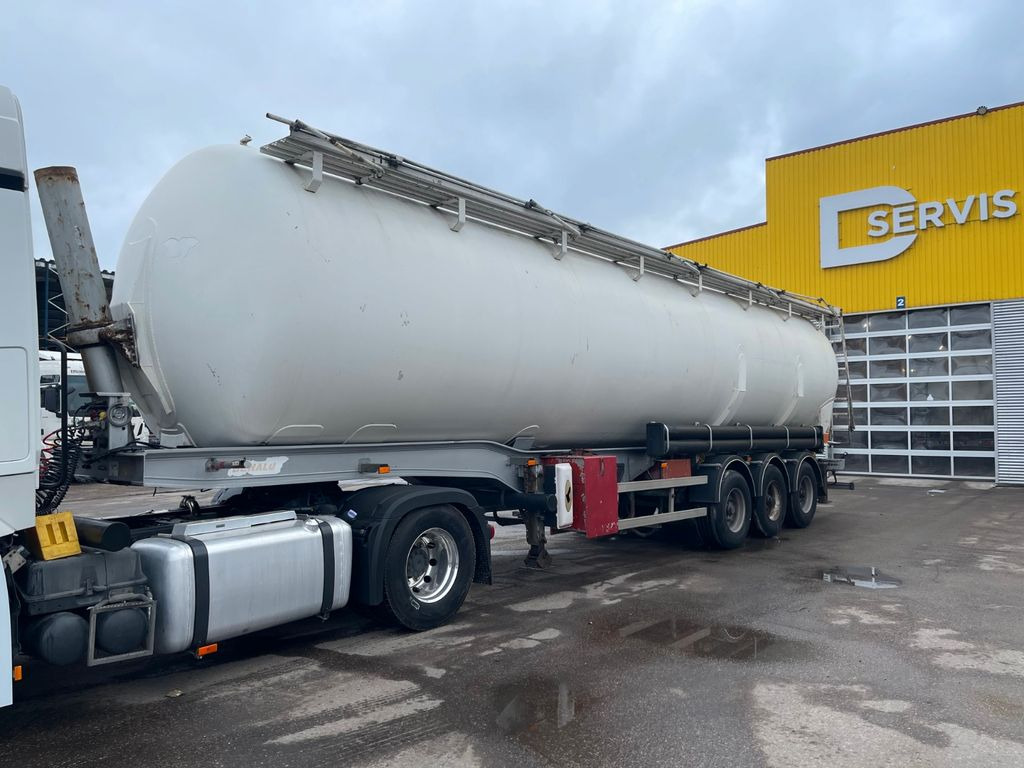 Benalu SILO 60 - Silosa puspiekabe: foto 4 Benalu SILO 60 - Silosa puspiekabe: foto 4