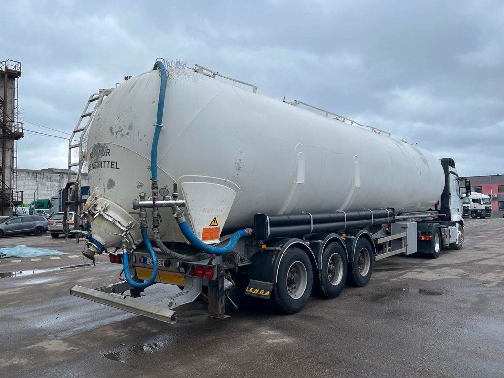 Benalu SILO 60 - Silosa puspiekabe: foto 2 Benalu SILO 60 - Silosa puspiekabe: foto 2