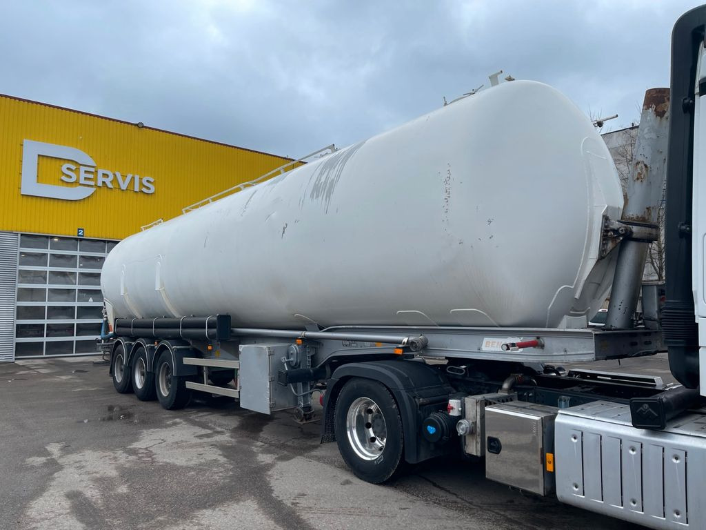 Benalu SILO 60 - Silosa puspiekabe: foto 3 Benalu SILO 60 - Silosa puspiekabe: foto 3