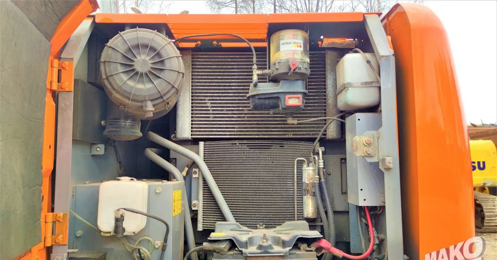 Riteņu ekskavators Hitachi ZX140W-3: foto 8