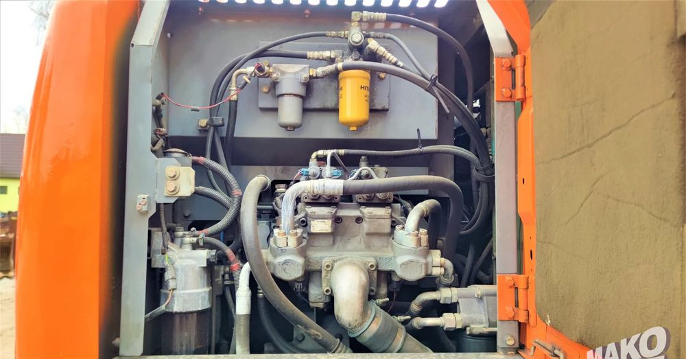 Riteņu ekskavators Hitachi ZX140W-3: foto 9