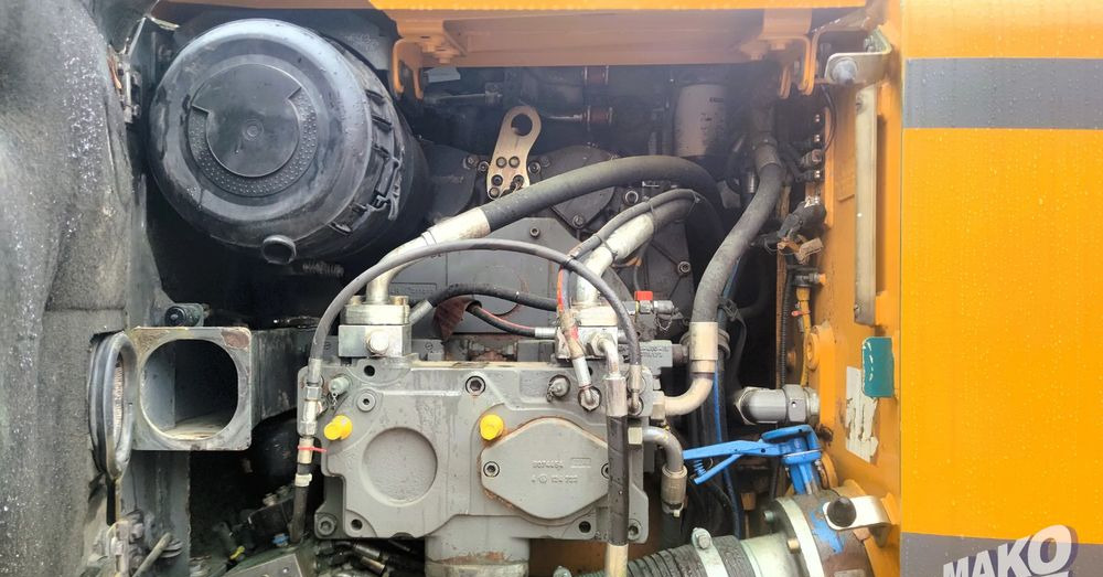 Kāpurķēžu ekskavators Liebherr R906 LC: foto 7