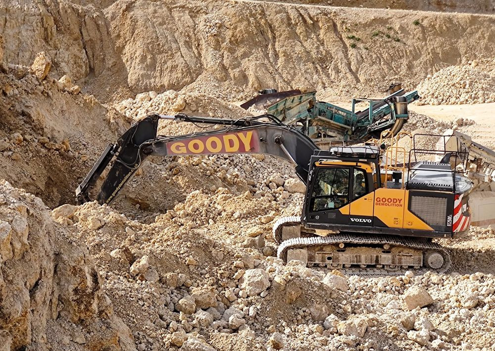 Volvo EC 250 EL - Kāpurķēžu ekskavators: foto 2 Volvo EC 250 EL - Kāpurķēžu ekskavators: foto 2