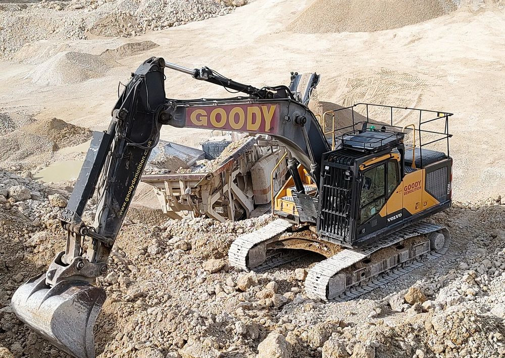 Volvo EC 250 EL - Kāpurķēžu ekskavators: foto 5 Volvo EC 250 EL - Kāpurķēžu ekskavators: foto 5
