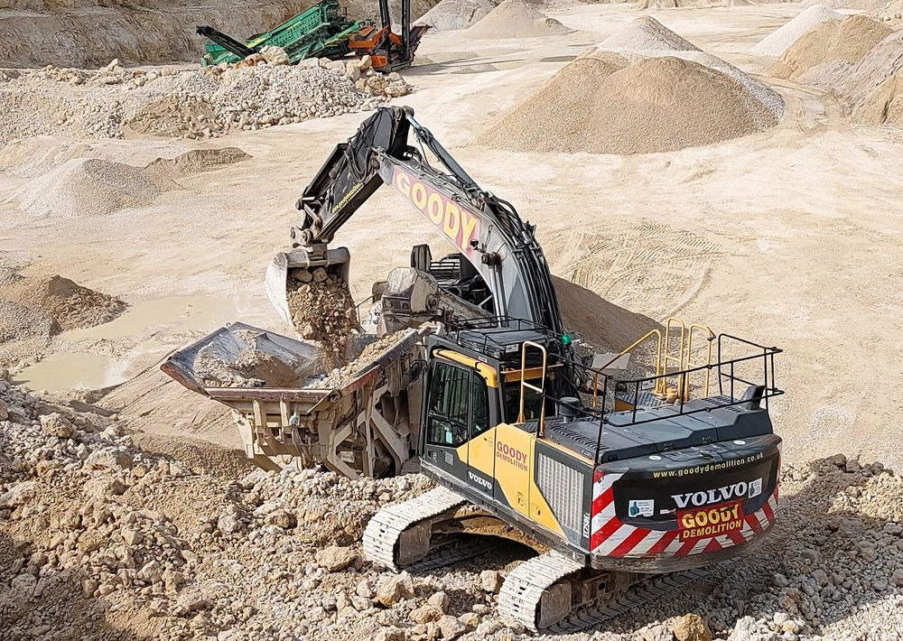 Volvo EC 250 EL - Kāpurķēžu ekskavators: foto 4 Volvo EC 250 EL - Kāpurķēžu ekskavators: foto 4
