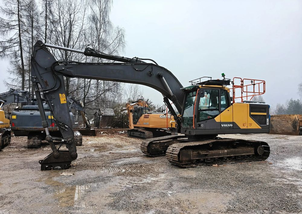 Volvo EC250EL - Kāpurķēžu ekskavators: foto 1 Volvo EC250EL - Kāpurķēžu ekskavators: foto 1