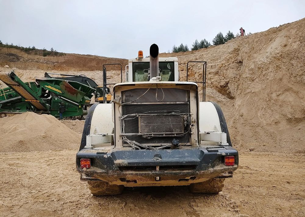 Volvo L180E - Riteņu iekrāvējs: foto 4 Volvo L180E - Riteņu iekrāvējs: foto 4