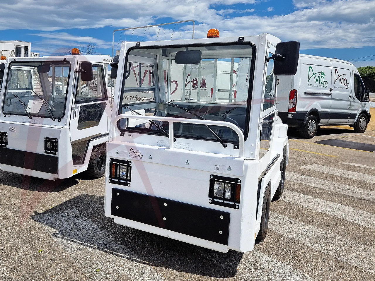 CHARLATTE T135 AC - Bagāžas vilcējs: foto 1 CHARLATTE T135 AC - Bagāžas vilcējs: foto 1
