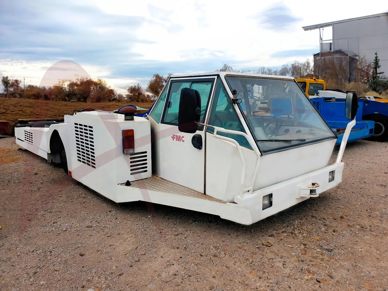 FMC PTS 3-R - Lidmašīnu vilcējs: foto 1 FMC PTS 3-R - Lidmašīnu vilcējs: foto 1