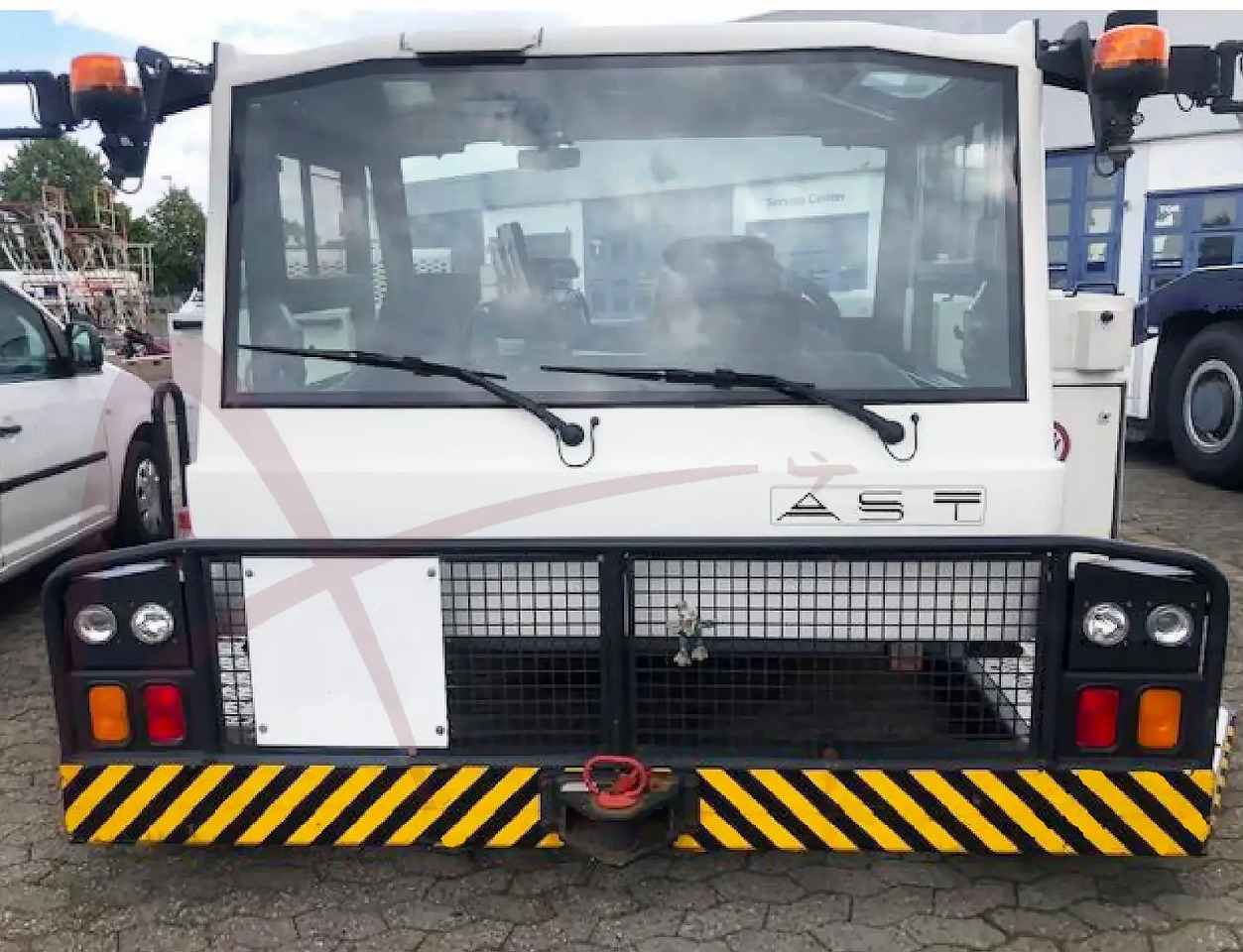 GOLDHOFER AST-2F 400 - Lidmašīnu vilcējs: foto 3 GOLDHOFER AST-2F 400 - Lidmašīnu vilcējs: foto 3