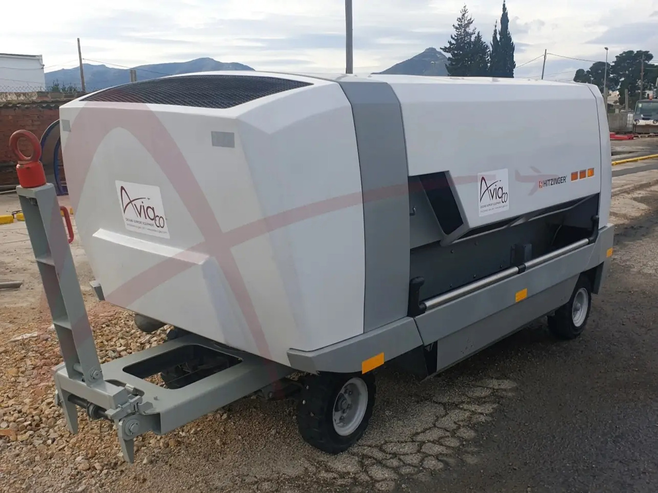 HITZINGER 100MDE18 28 - Virszemes elektrobarošanas avots: foto 1 HITZINGER 100MDE18 28 - Virszemes elektrobarošanas avots: foto 1