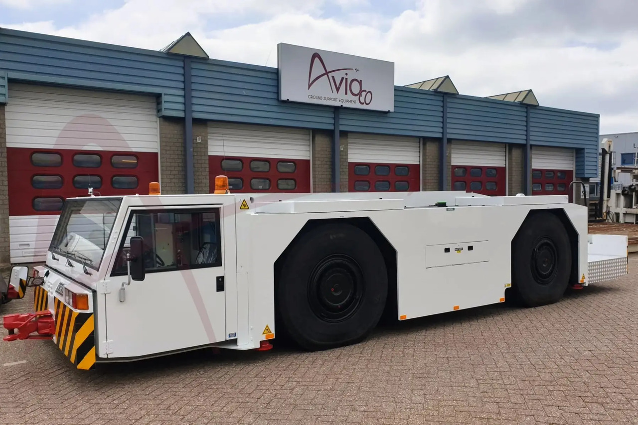 SCHOPF F396E - Lidmašīnu vilcējs: foto 4 SCHOPF F396E - Lidmašīnu vilcējs: foto 4