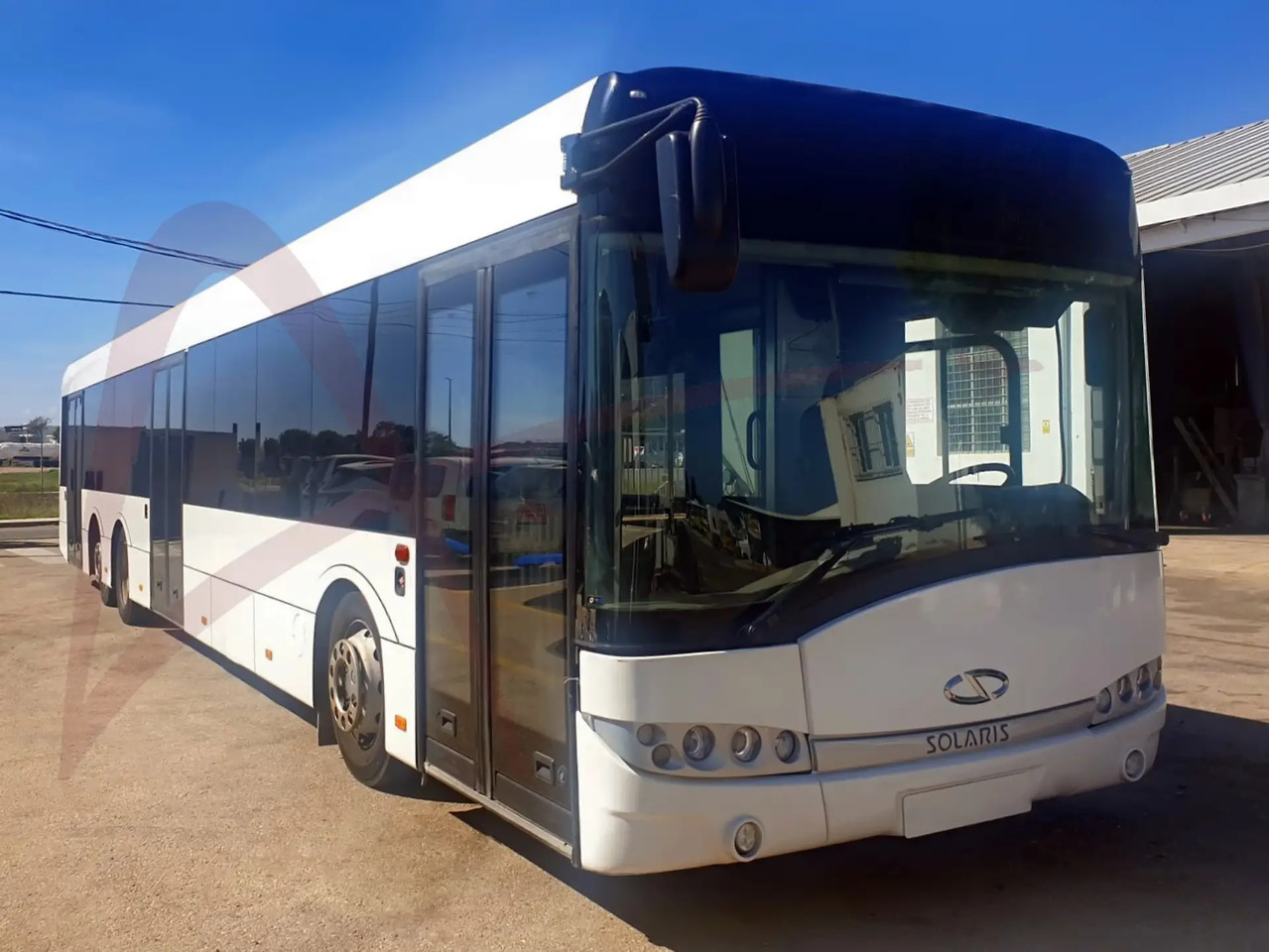 SOLARIS URBINO 15 - Lidostas autobuss: foto 1 SOLARIS URBINO 15 - Lidostas autobuss: foto 1