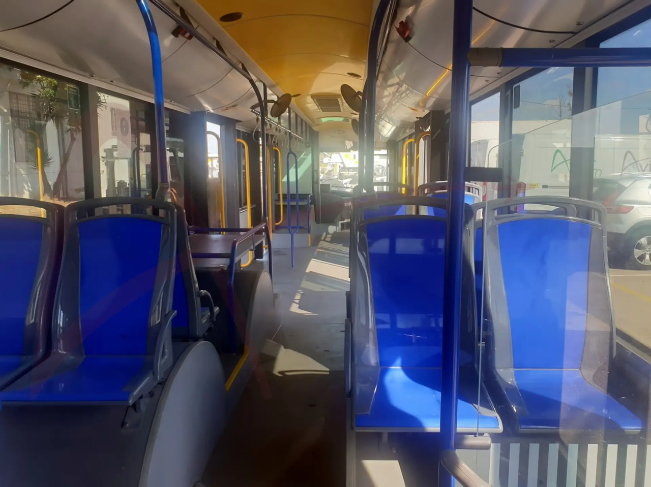 SOLARIS URBINO 15 - Lidostas autobuss: foto 5 SOLARIS URBINO 15 - Lidostas autobuss: foto 5