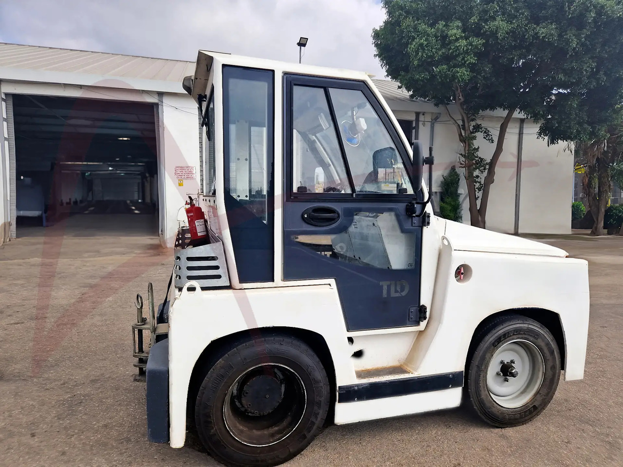 TLD JCT-60 - Bagāžas vilcējs: foto 1 TLD JCT-60 - Bagāžas vilcējs: foto 1