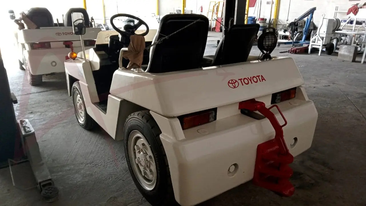 TOYOTA 02-2TD25 - Bagāžas vilcējs: foto 2 TOYOTA 02-2TD25 - Bagāžas vilcējs: foto 2