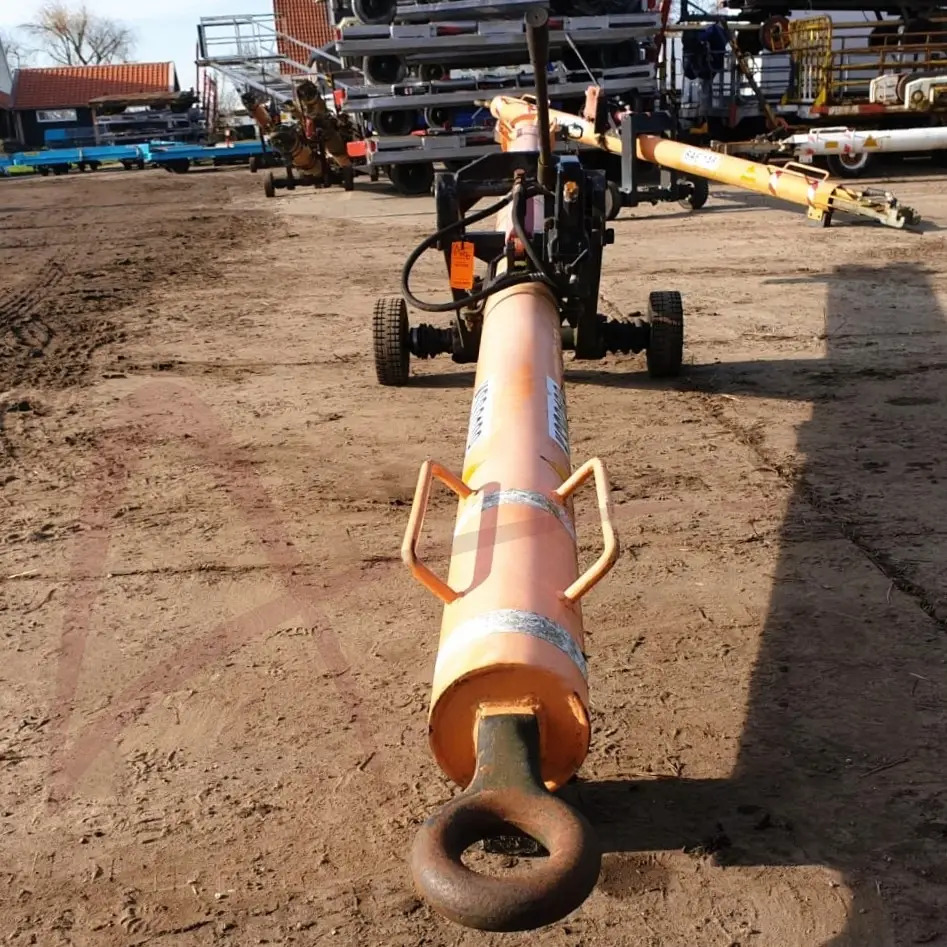 FLADUNG FSST TU154 - Zemes apkalpošanas iekārtas: foto 2 FLADUNG FSST TU154 - Zemes apkalpošanas iekārtas: foto 2