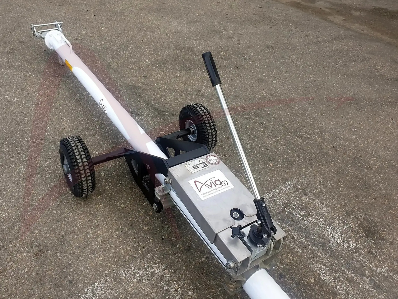 JMS J-TOW DASH8-4 - Zemes apkalpošanas iekārtas: foto 3 JMS J-TOW DASH8-4 - Zemes apkalpošanas iekārtas: foto 3