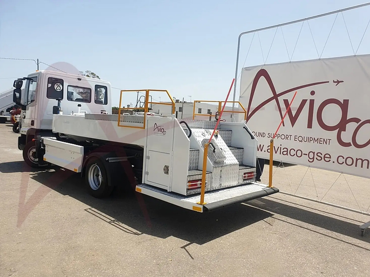 MALLAGHAN WSU 3000 - Zemes apkalpošanas iekārtas: foto 3 MALLAGHAN WSU 3000 - Zemes apkalpošanas iekārtas: foto 3