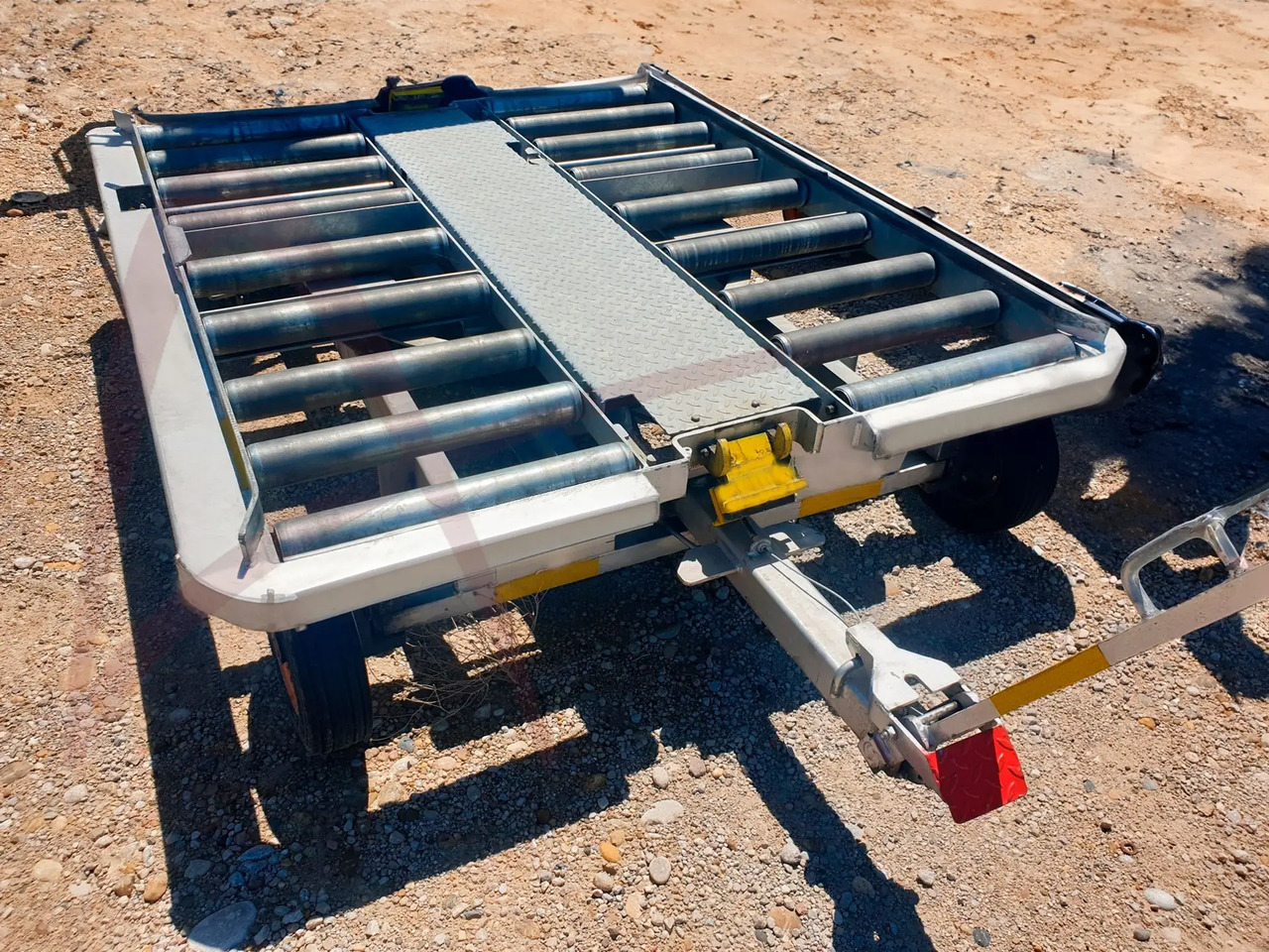 OWEN HOLLAND ACD15 - Zemes apkalpošanas iekārtas: foto 1 OWEN HOLLAND ACD15 - Zemes apkalpošanas iekārtas: foto 1