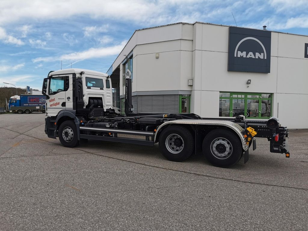 MAN TGS 26.470 Abrollkipper MEILLER RS21.70 6x2/4 - Pacēlājs ar āķi: foto 3 MAN TGS 26.470 Abrollkipper MEILLER RS21.70 6x2/4 - Pacēlājs ar āķi: foto 3