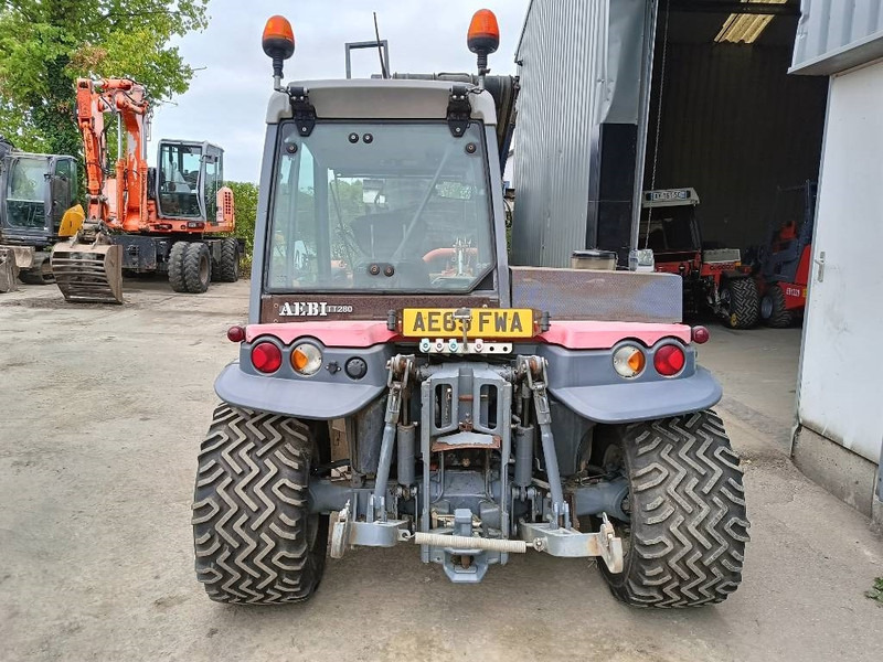 Aebi tt280 TT280 maaier mower airco werktuigdrager CE - Lauksaimniecības piekabe: foto 5 Aebi tt280 TT280 maaier mower airco werktuigdrager CE - Lauksaimniecības piekabe: foto 5