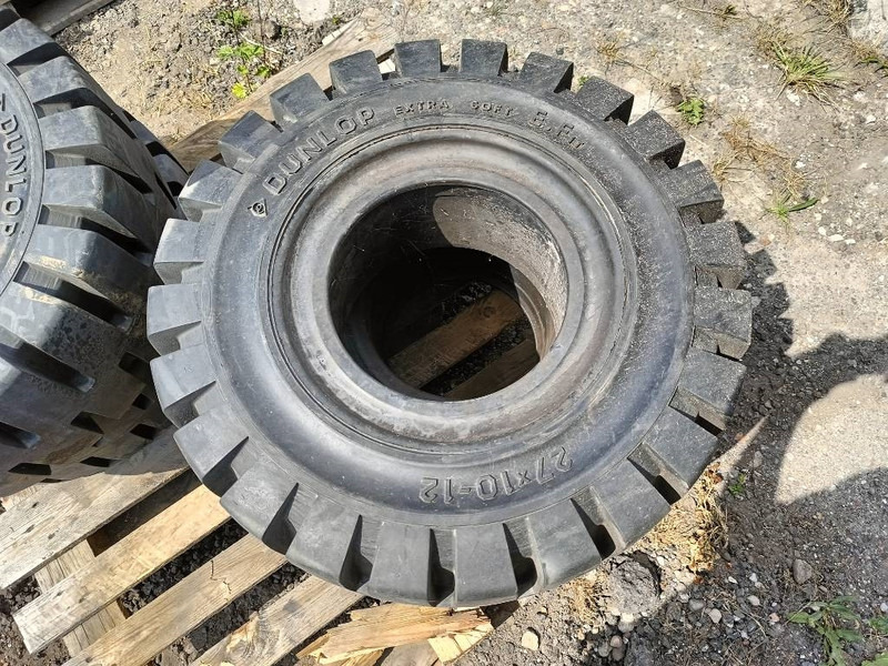 Banden landbouwbanden michelin dunlop 9.5R17.5 + 2 - Riepas un diski - Celtniecības tehnika: foto 5 Banden landbouwbanden michelin dunlop 9.5R17.5 + 2 - Riepas un diski - Celtniecības tehnika: foto 5