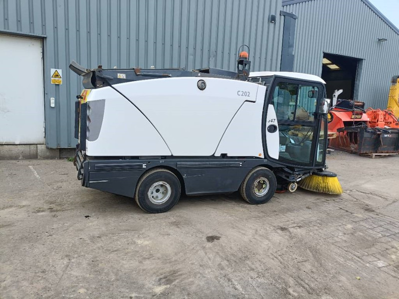 Bucher C 202 compact street sweeper johnson - Ielu tīrīšanas mašīna: foto 5 Bucher C 202 compact street sweeper johnson - Ielu tīrīšanas mašīna: foto 5