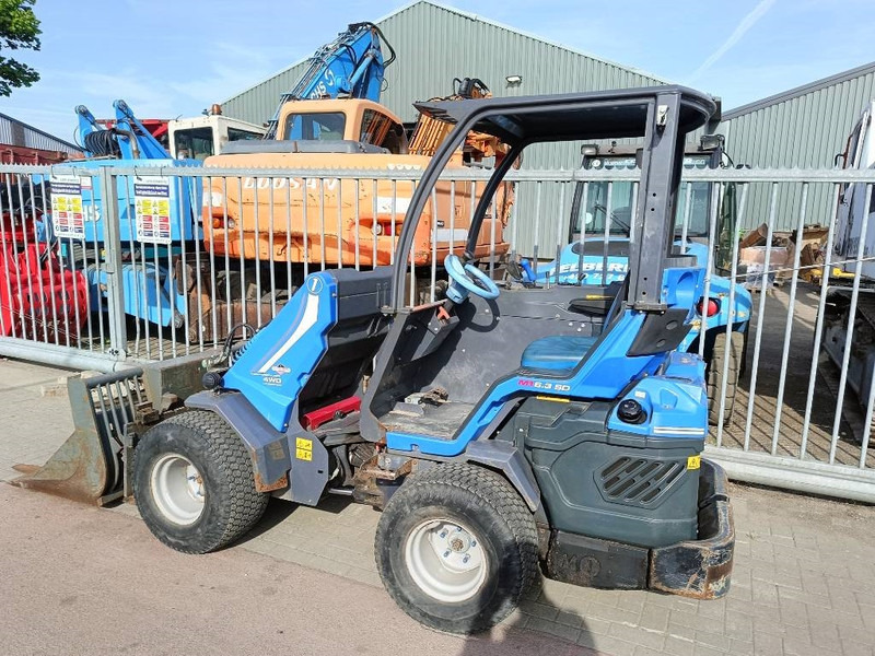 MultiOne 6.3 SD minishovel loader lader 4x4 uitschuifmast - Riteņu iekrāvējs: foto 3 MultiOne 6.3 SD minishovel loader lader 4x4 uitschuifmast - Riteņu iekrāvējs: foto 3