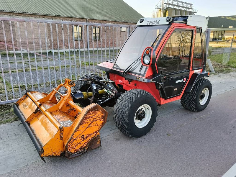 Reform Metrac H7S maaier mower 4x4x4 front hef pto CE - Traktors: foto 1 Reform Metrac H7S maaier mower 4x4x4 front hef pto CE - Traktors: foto 1