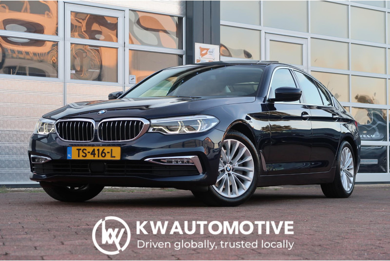 BMW 5 Serie 520i High Executive SCHUIFDAK/ NAPPA-LEDER/ ACC/ HEAD-UP/ H&K / ETC. - Sedans: foto 1 BMW 5 Serie 520i High Executive SCHUIFDAK/ NAPPA-LEDER/ ACC/ HEAD-UP/ H&K / ETC. - Sedans: foto 1