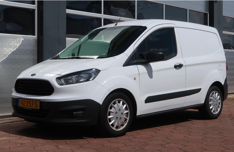 Ford Transit Courier 1.5 TDCI Ambiente Start&Stop AIRCO/ MARGE/ LAGE KM/ NETTE AUTO! - Mazs furgons: foto 4 Ford Transit Courier 1.5 TDCI Ambiente Start&Stop AIRCO/ MARGE/ LAGE KM/ NETTE AUTO! - Mazs furgons: foto 4