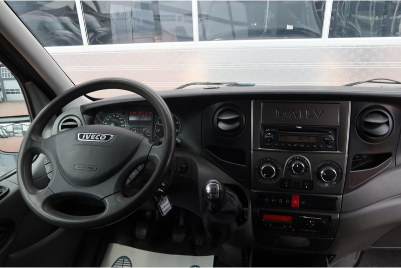 Iveco Daily 35S17V L2H3 1E EIG/ 3.5T/ AIRCO/ CRUISE/ TREKHAAK - Kravas mikroautobuss: foto 5 Iveco Daily 35S17V L2H3 1E EIG/ 3.5T/ AIRCO/ CRUISE/ TREKHAAK - Kravas mikroautobuss: foto 5