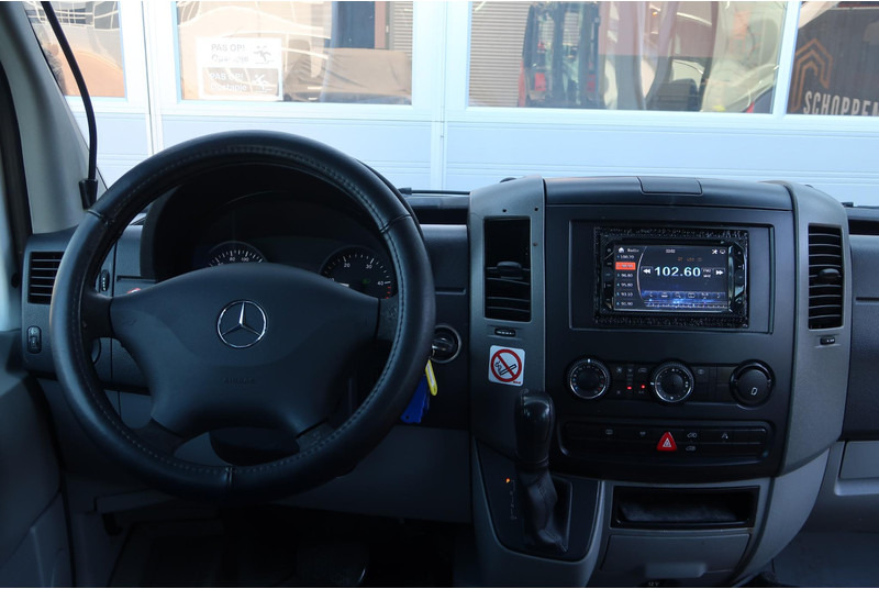 Mercedes-Benz Sprinter 311 2.2 CDI 366 HD AUT/ LIFT/ 9PERS/ VENTILATIE/ AIRCO - Vieglā automašīna: foto 5 Mercedes-Benz Sprinter 311 2.2 CDI 366 HD AUT/ LIFT/ 9PERS/ VENTILATIE/ AIRCO - Vieglā automašīna: foto 5