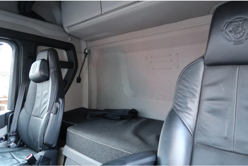 Vilcējs Scania 540S NGS FULL AIR/ RETARDER/ ALCOA/ LEATHER/ 2X TANK/ PARK AIRCO: foto 13