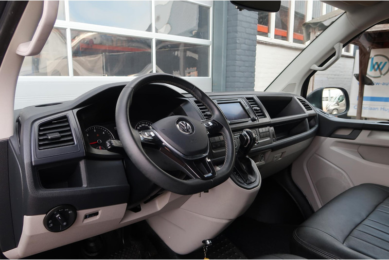 Volkswagen Transporter 2.0 TDI L2H1 Highline AUT/ NAVI/ CAMERA/ CRUISE/ AIRCO/ LEDER/ TREKHAAK - Mazs furgons: foto 2 Volkswagen Transporter 2.0 TDI L2H1 Highline AUT/ NAVI/ CAMERA/ CRUISE/ AIRCO/ LEDER/ TREKHAAK - Mazs furgons: foto 2