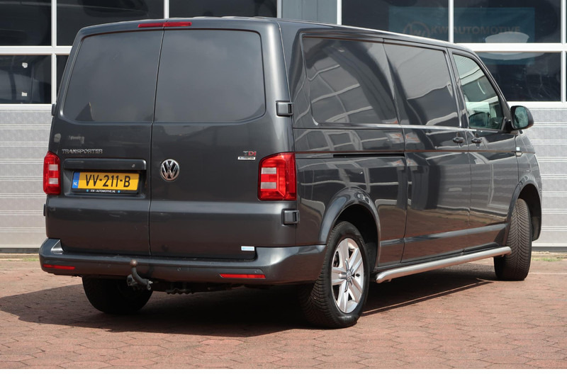 Volkswagen Transporter 2.0 TDI L2H1 Highline AUT/ NAVI/ CAMERA/ CRUISE/ AIRCO/ LEDER/ TREKHAAK - Mazs furgons: foto 4 Volkswagen Transporter 2.0 TDI L2H1 Highline AUT/ NAVI/ CAMERA/ CRUISE/ AIRCO/ LEDER/ TREKHAAK - Mazs furgons: foto 4