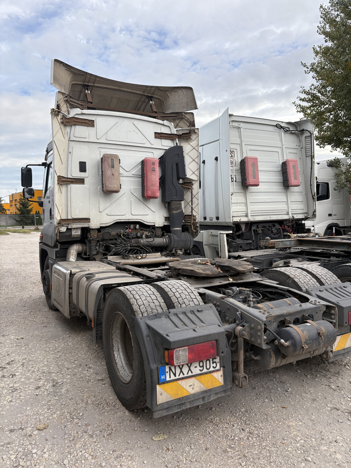 FORD 18.480 EURO6 automatic 4x2 300.000km 2unite - Vilcējs: foto 3 FORD 18.480 EURO6 automatic 4x2 300.000km 2unite - Vilcējs: foto 3