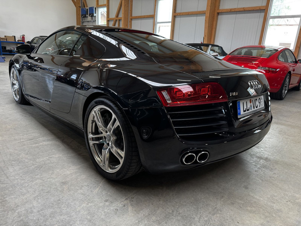 Vieglā automašīna Audi R8 4.2 FSI V8 quattro Coupé: foto 8