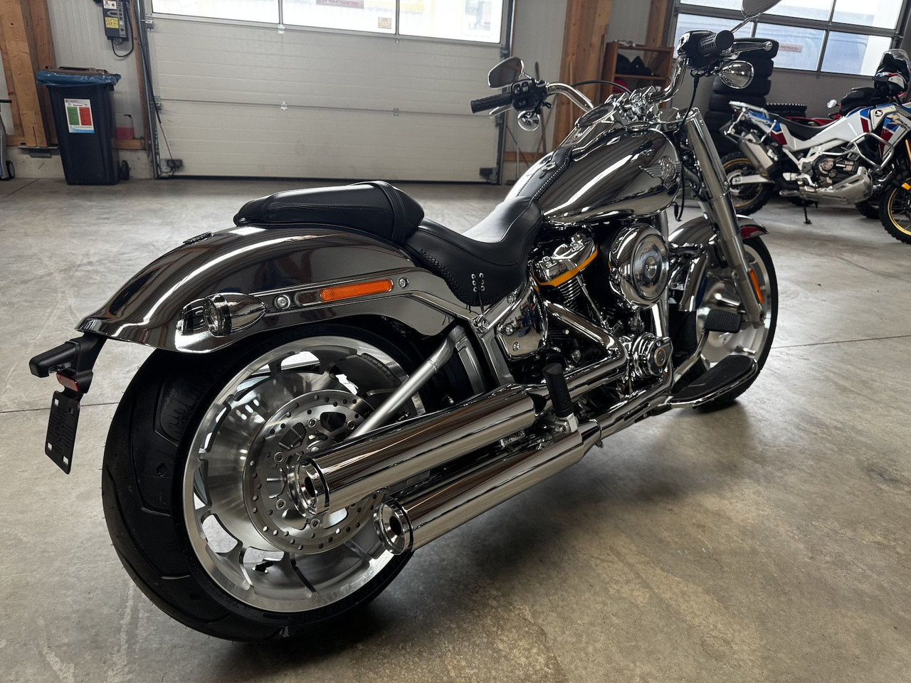 Harley-Davidson FLSTFI Fat Boy Gray Ghost 117 - Motocikls: foto 5 Harley-Davidson FLSTFI Fat Boy Gray Ghost 117 - Motocikls: foto 5
