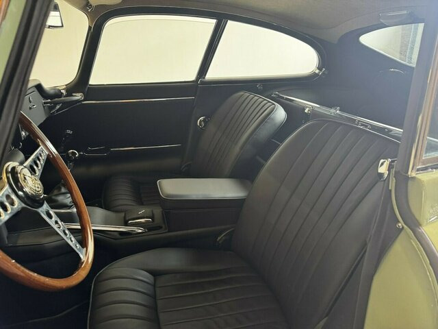 JAGUAR E-Type 4.2 Litre Series 1.5 FHC makellos!... līzingu JAGUAR E-Type 4.2 Litre Series 1.5 FHC makellos!...: foto 9