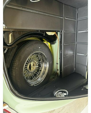 JAGUAR E-Type 4.2 Litre Series 1.5 FHC makellos!... līzingu JAGUAR E-Type 4.2 Litre Series 1.5 FHC makellos!...: foto 15