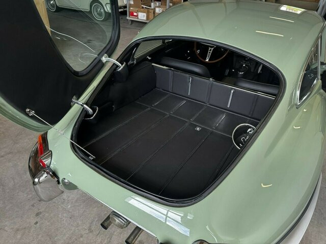 JAGUAR E-Type 4.2 Litre Series 1.5 FHC makellos!... līzingu JAGUAR E-Type 4.2 Litre Series 1.5 FHC makellos!...: foto 14