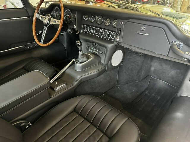 JAGUAR E-Type 4.2 Litre Series 1.5 FHC makellos!... līzingu JAGUAR E-Type 4.2 Litre Series 1.5 FHC makellos!...: foto 11